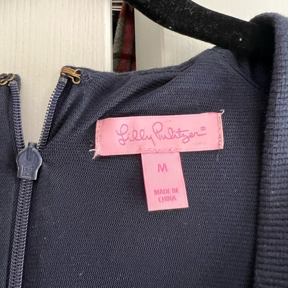 Lilly Pulitzer Structured Mid Sleeved Dress - Sz M - EUC - Picture 2 of 2